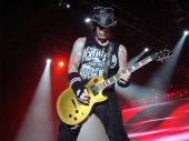 Concerts 2012 0610 lyon alphaxl 03 GN'R (039)